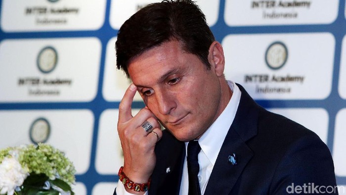 Legenda Inter Milan, Javier Zanetti menyapa Jakarta. Ia datang dalam rangka peresmian Inter Academy Indonesia.