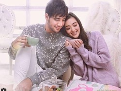 Ammar Zoni Sering Kasih Puisi ke Ranty Maria