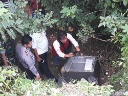 Brankas yang Dibuang di Sungai Madiun Milik Koperasi Simpan Pinjam