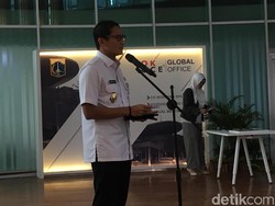 Sandiaga Terharu Lambang OK OCE Masuk Kawasan Elite