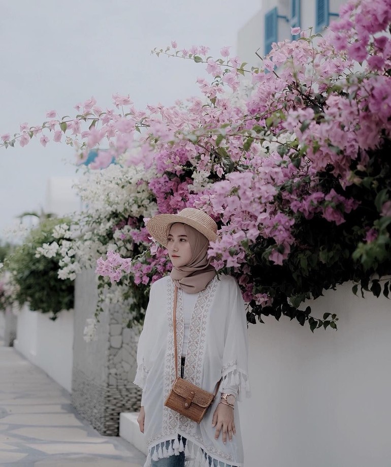 Style Hijab Memakai Topi Bucket