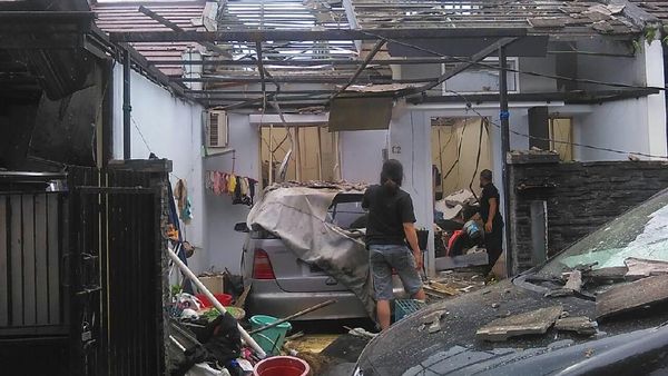 Foto: Begini Dampak Ledakan yang Rusak Rumah di Tanah Sareal Bogor