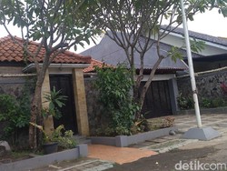 OJK: Jangan Percaya ke Sekte Penghapus Utang