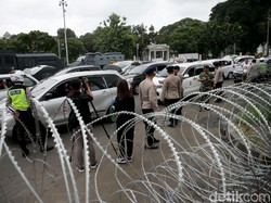 Kapan Kemenhub Tindak Tegas Sopir Taksi Online Nakal?