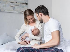 Mitos Seputar Ibu Menyusui yang Nggak Perlu Kamu Percaya Mitos Seputar Ibu Menyusui yang Nggak Perlu Kamu Percaya