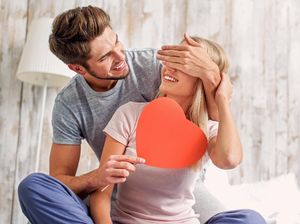 15 Ucapan Valentine Romantis yang Akan Buat Pasanganmu Makin Jatuh Hati 15 Ucapan Valentine Romantis yang Akan Buat Pasanganmu Makin Jatuh Hati