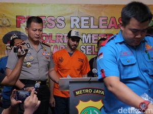 Polisi Temukan Barang Bukti Narkoba Berserakan di Ruang Khusus Milik Fachri