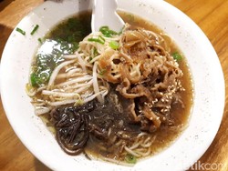 Kosha Ramen: Gurih Pekat Ramen Bertopping US Beef yang Kenyal Juicy