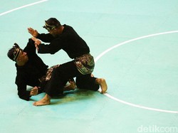 Yolla/Hendy Raih Emas Pertama untuk Pencak Silat Indonesia