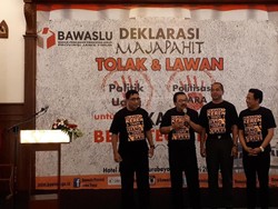 Paslon Pilgub Jatim Cap 5 Jari Tolak Politik Uang dan SARA