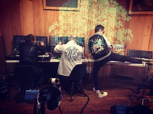 Chord dan Lirik Uprising dari Muse