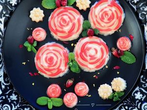 Cantiknya Nian Gao Bunga dan Ikan, Kue Pembawa Keberuntungan