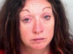 Cekik Ibu Kandung Hingga Tewas, Perempuan Ini Dipenjara Seumur Hidup