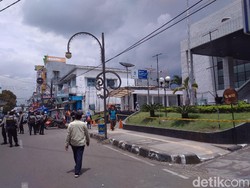 Kantor BRI Garut Diteror Bom
