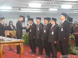 Gubernur Ganjar Lantik 5 Pejabat Sementara Kepala Daerah di Jateng