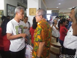 Ganjar Pamitan Pindah Rumah dan Minta Maaf Pada Warga