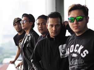 Kita Harus Bicara, Ketegasan Cinta dari Five Minutes Kita Harus Bicara, Ketegasan Cinta dari Five Minutes