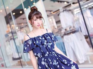 Aksi Cosplayer Seksi yang Raup Duit Miliaran per Bulan