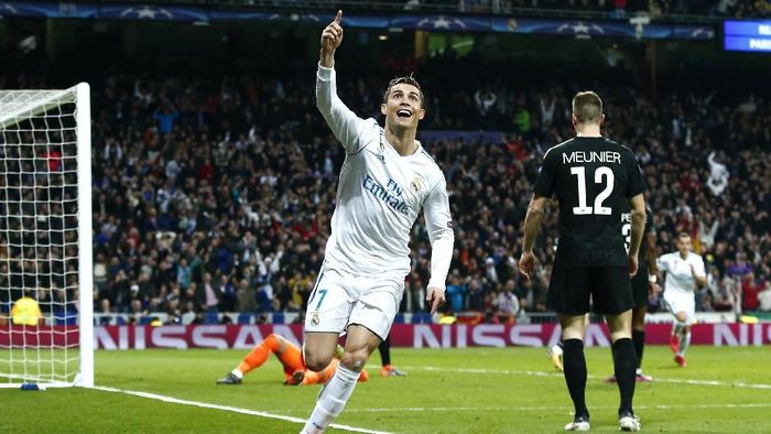 Real Madrid menang 3-1 atas PSG di leg pertama babak 16 besar Liga Champions (Foto: Gonzalo Arroyo Moreno/Getty Images) Real Madrid menang 3-1 atas PSG di leg pertama babak 16 besar Liga Champions (Foto: Gonzalo Arroyo Moreno/Getty Images)