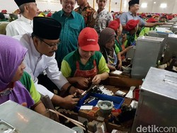 Bertemu Buruh Tembakau, Gus Ipul Janjikan Kesejahteraan