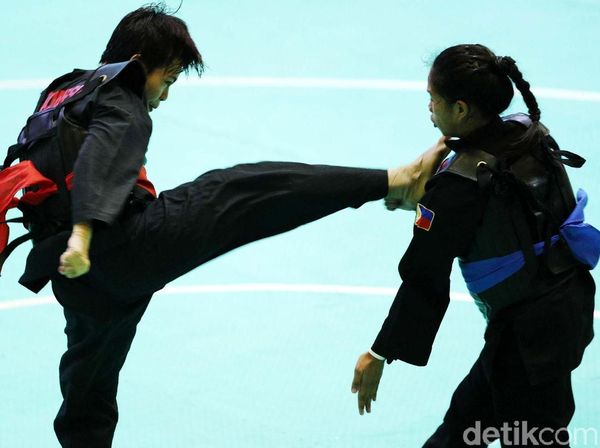 Nirmalasari Hempaskan Pesilat Filipina