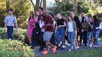 Foto: Mengerikan! 17 Orang Tewas Ditembak di Sekolah Florida