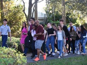 Foto: Mengerikan! 17 Orang Tewas Ditembak di Sekolah Florida