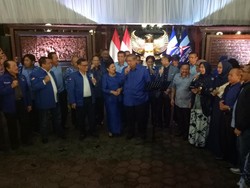 SBY-AHY-Ibas hingga Chris John Nyanyi Hibur Kader Demokrat
