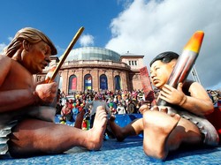 Ada Rudal Kim Jong-un di Karnaval Jerman