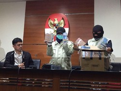 Soal Cheese di Suap DPRD Lampung Tengah dan Sandi Para Koruptor