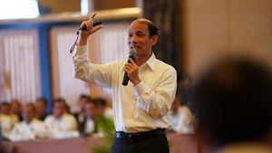 Arcandra Tahar Hadiri Forum Bisnis PLN 2018