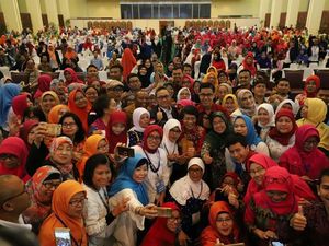 Ditemani Kak Seto, Ketua MPR Sampaikan Terima Kasih pada Guru PAUD