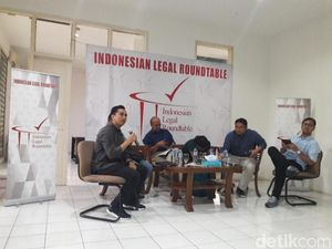ILR Anggap Putusan MK soal Hak Angket Buat DPR Leluasa Serang KPK ILR Anggap Putusan MK soal Hak Angket Buat DPR Leluasa Serang KPK