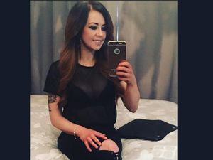 Pesona Nenek Cantik 36 Tahun yang Bikin Pria Tergila-gila Ingin Melamar Pesona Nenek Cantik 36 Tahun yang Bikin Pria Tergila-gila Ingin Melamar