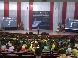 Jokowi Ingin Ada Fakultas Manajemen Sepakbola: Biar Juara!