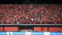 Ribuan pendukung Bali United memerahkan stadion Kapten I Wayan Dipta, Gianyar, Rabu (14/2/2018) malam dalam ajang semifinal tersebut. Foto: dok. Piala Presiden 2018