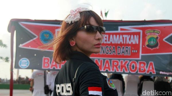 Miris! Ini Aksi Roro Fitria dan Pretty Asmara saat Jadi Duta Anti Narkoba