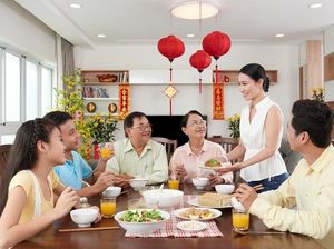 10 Etiket Makan untuk Rayakan Tahun Baru China Ini Perlu Kamu Ketahui