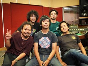 DMASIV Kolaborasi dengan Is eks Payung Teduh, Penasaran? DMASIV Kolaborasi dengan Is eks Payung Teduh, Penasaran?