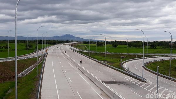 Tol Ngawi-Kertosono Belum Bisa Diresmikan Jokowi, Kenapa?