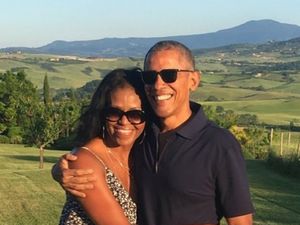 Potret Keromantisan Justin Trudeau Sampai Obama untuk Pasangannya