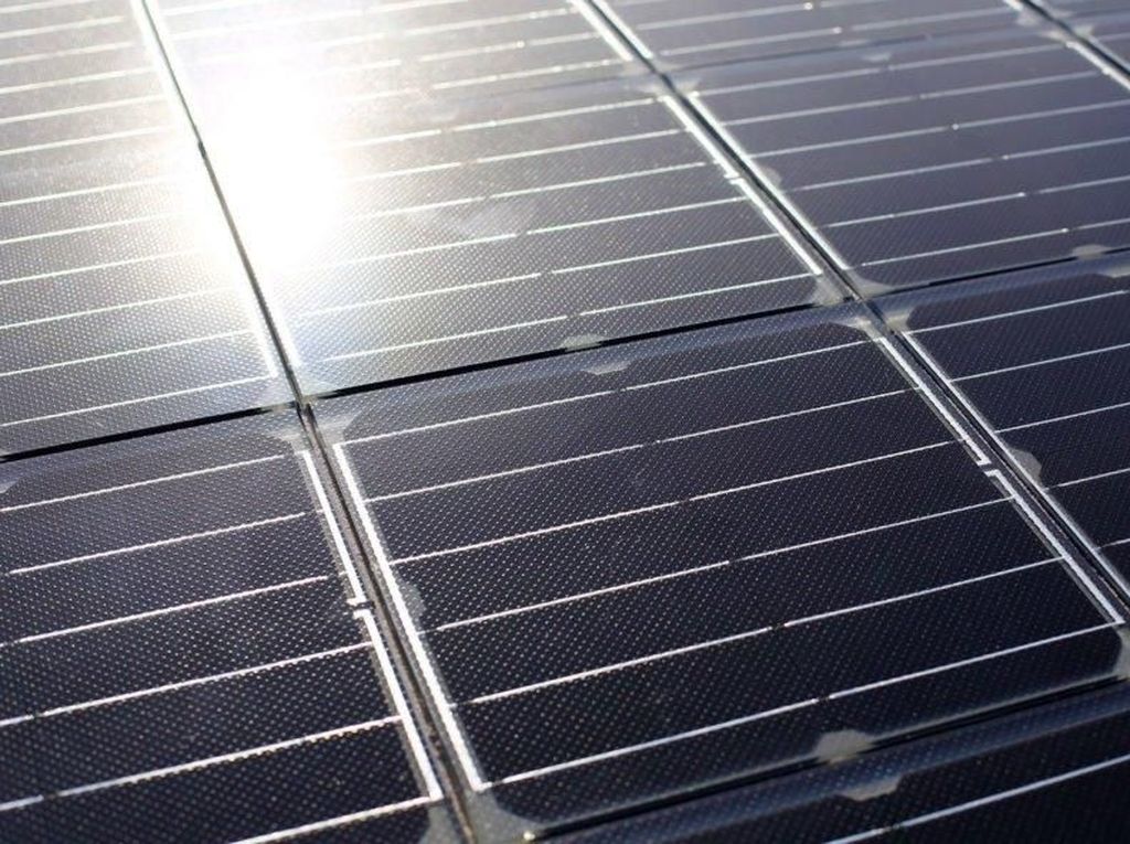Makin Panas! AS Larang Impor Komponen Panel Surya dari China Makin Panas! AS Larang Impor Komponen Panel Surya dari China