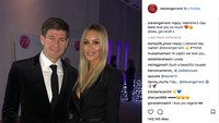 Legenda Liverpool Steven Gerrard memanfaatkan momen Valentine untuk mengungkap betapa dirinya cinta Alex Curran, yang sudah menjadi istrinya sejak 2007. (Foto: Internet) Legenda Liverpool Steven Gerrard memanfaatkan momen Valentine untuk mengungkap betapa dirinya cinta Alex Curran, yang sudah menjadi istrinya sejak 2007. (Foto: Internet)