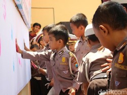 Cap Tangan Anak TK untuk Keselamatan Generasi Masa Depan