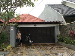 Pemimpin Sekte Penghapus Utang Dipanggil Yang Mulia oleh Pengikutnya