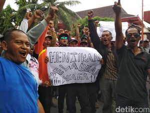 Emil Dardak Pastikan Pelabuhan Niaga Tak Ganggu Nelayan Prigi