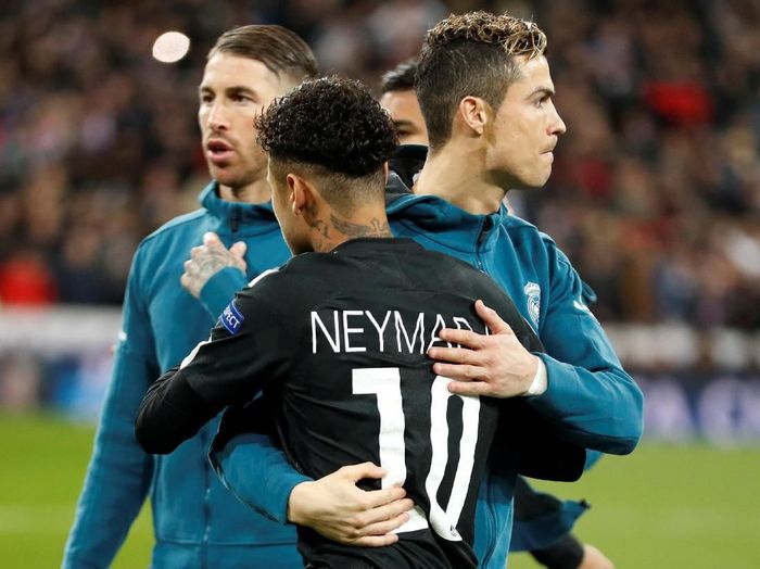 Neymar menyebut Cristiano Ronaldo akan mengubah Serie A (Foto: Paul Hanna/Reuters) Neymar menyebut Cristiano Ronaldo akan mengubah Serie A (Foto: Paul Hanna/Reuters)