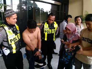 Ujung Pelarian DPO Kasus Narkoba yang Hebohkan Jalanan Surabaya Ujung Pelarian DPO Kasus Narkoba yang Hebohkan Jalanan Surabaya