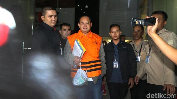 Ditahan KPK, Penyuap Bupati Subang Bawa Segepok Obat