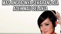 Meme Angpau yang Bikin Senyum-senyum Sendiri